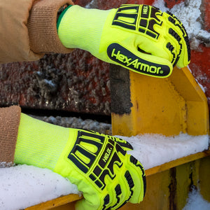 worker outside in the winter wearing Helix® 2059IMPW