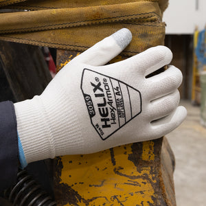 worker wearing the helix 3059 glove