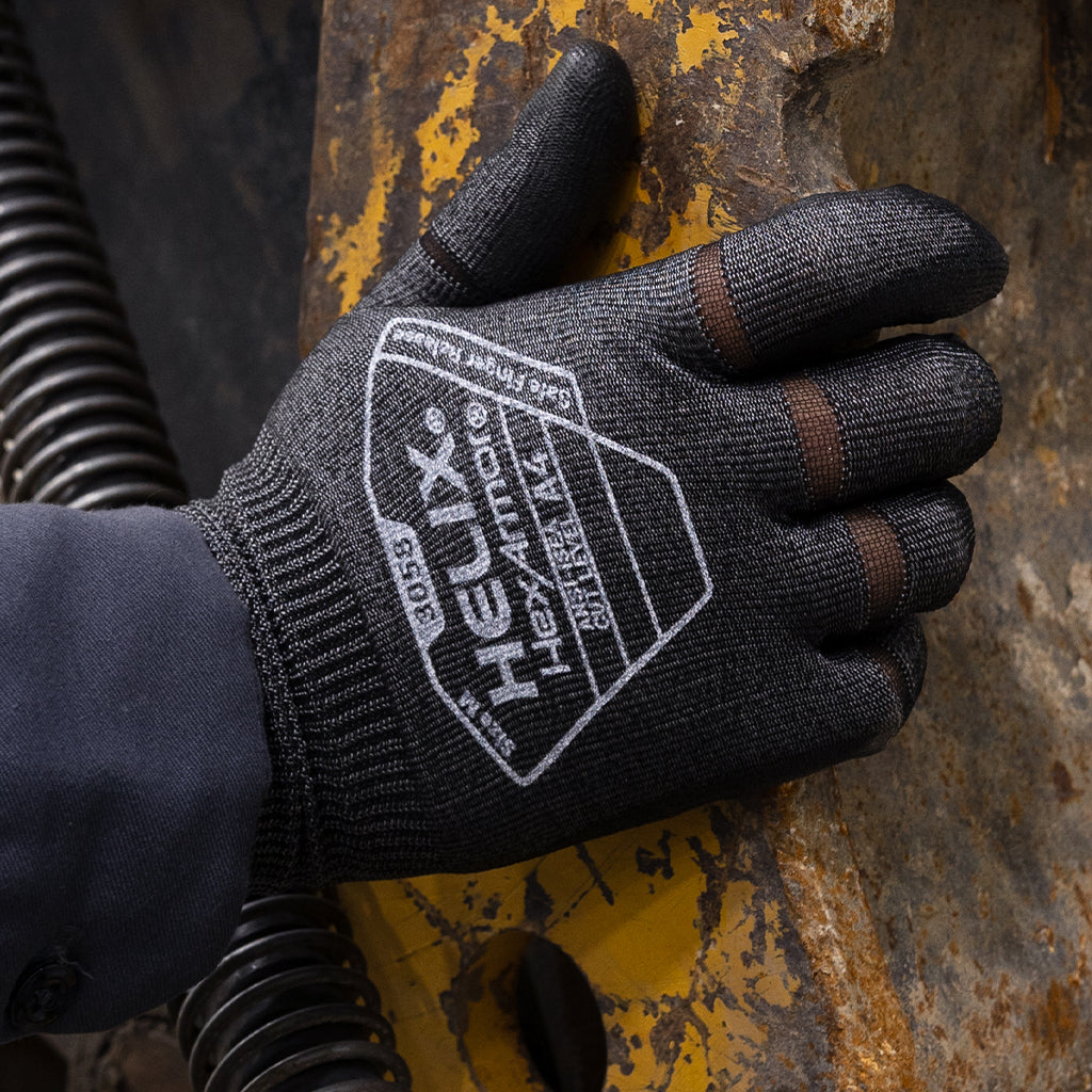 worker wearing the helix 3058 glove