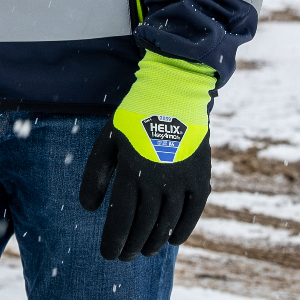 worker on work site in the winter wearing Helix® 2059